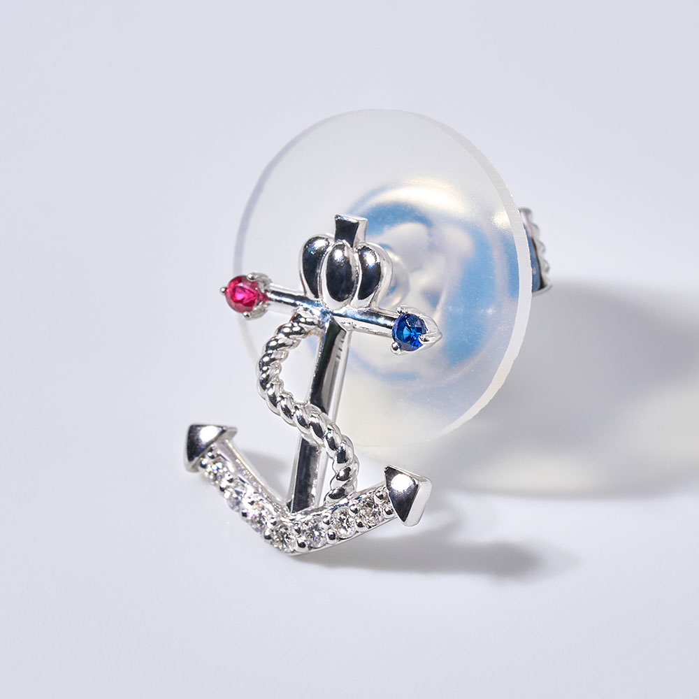 Brooch