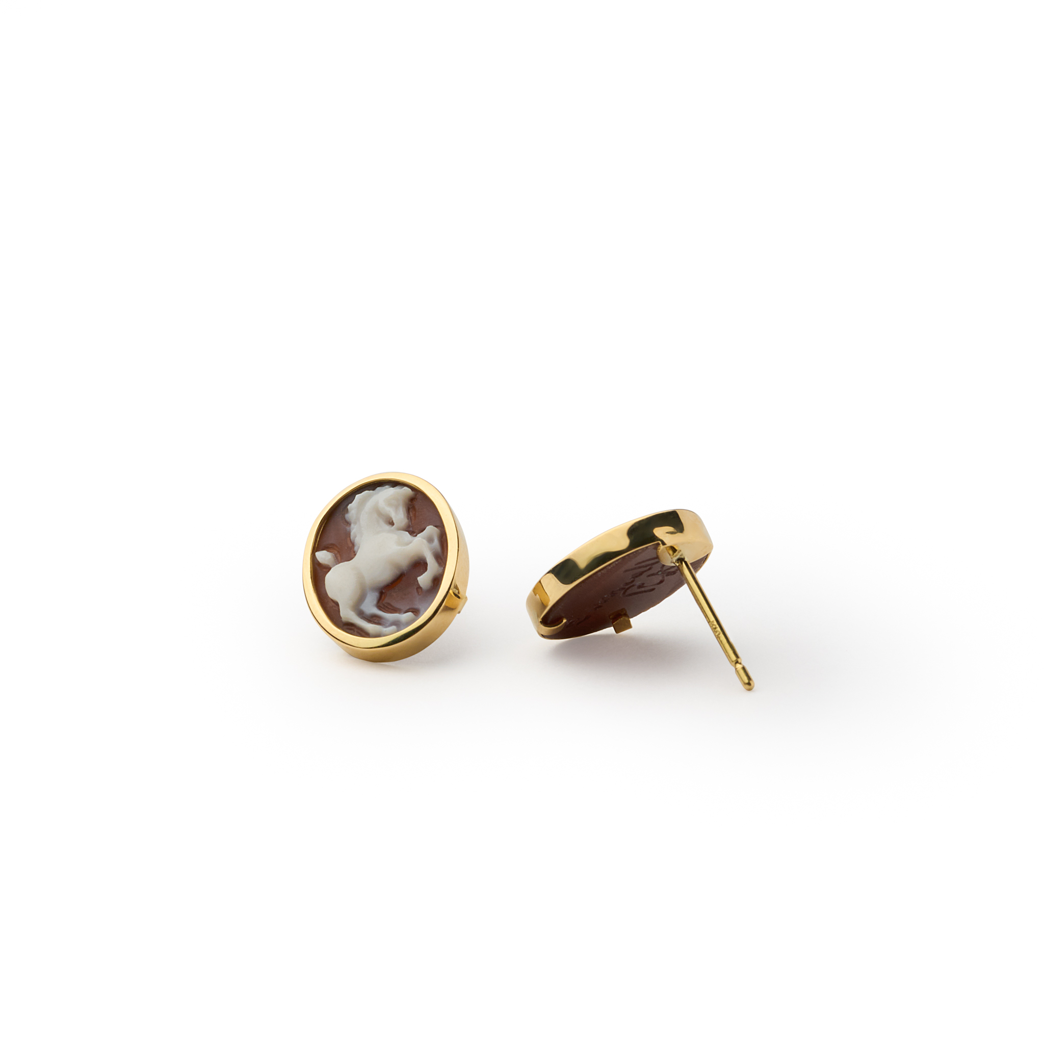 K18カメオピアス